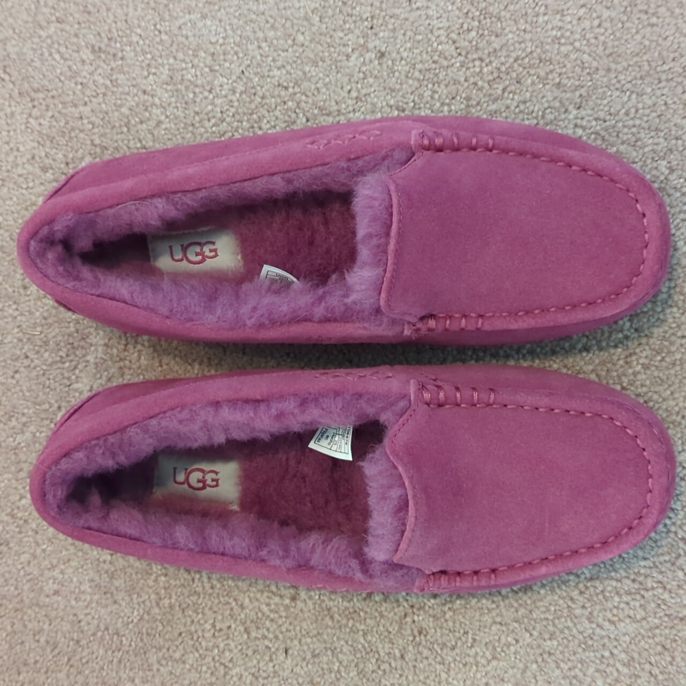 NEW UGG Australia Womens Ansley Suede Mocassin Slipper Fuchsia Pink